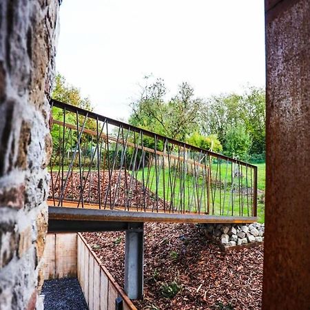 Amazon Corten Marche-en-Famenne Buitenkant foto