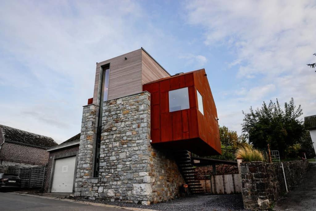 Amazon Corten Marche-en-Famenne Buitenkant foto