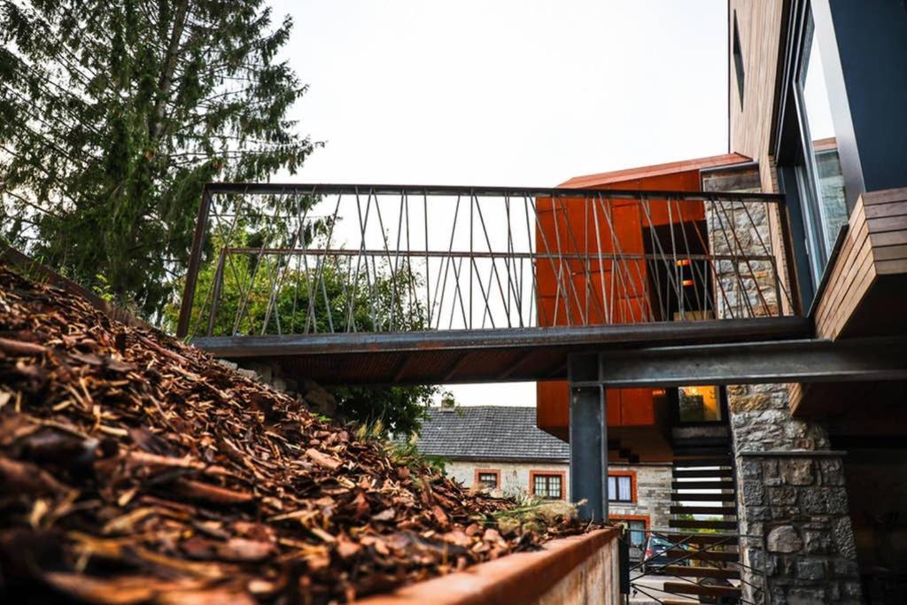 Amazon Corten Marche-en-Famenne Buitenkant foto