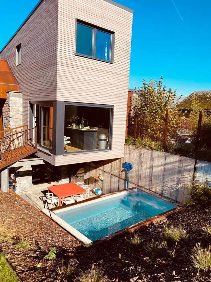Amazon Corten Marche-en-Famenne Buitenkant foto